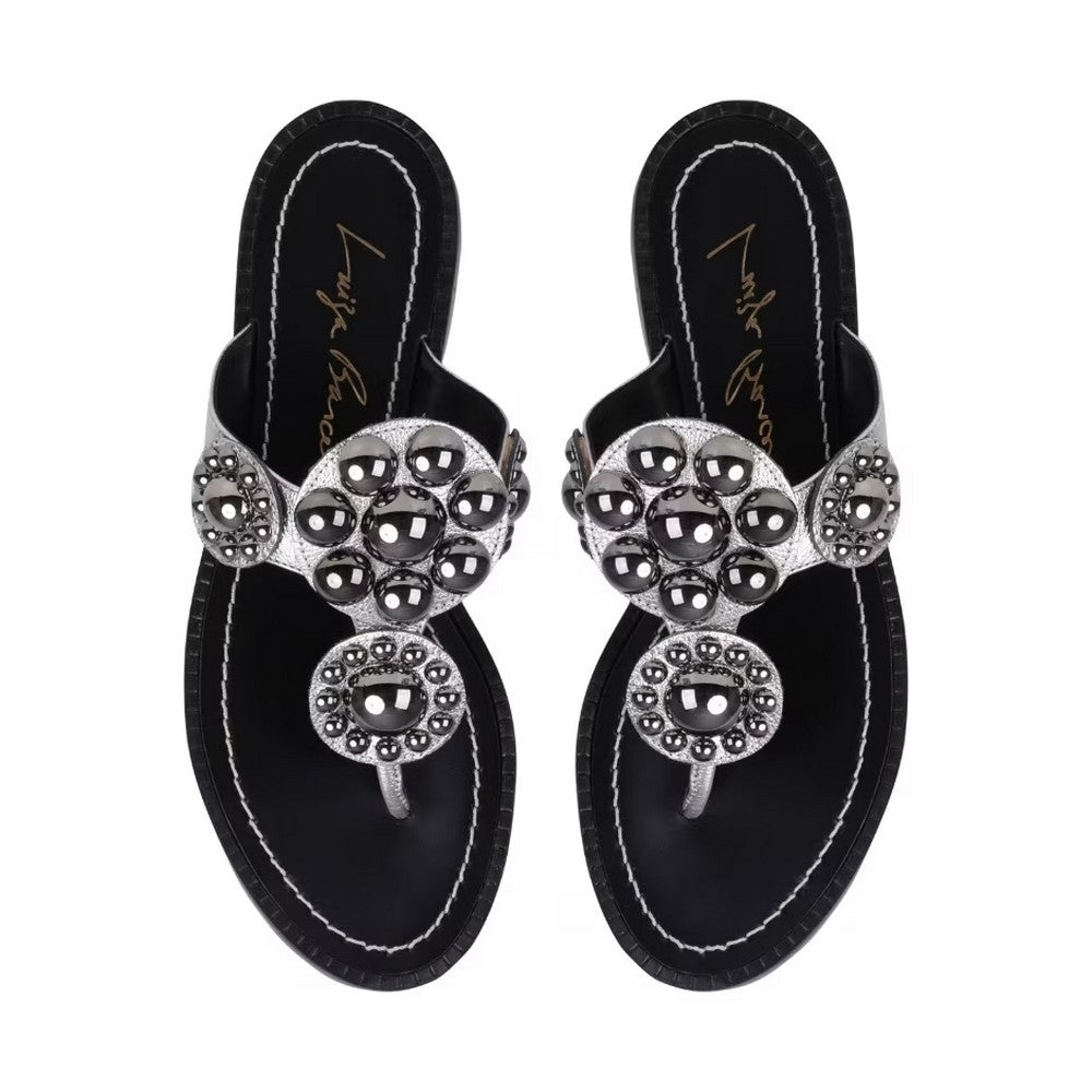 Chinelo Luiza Barcelos 13010040