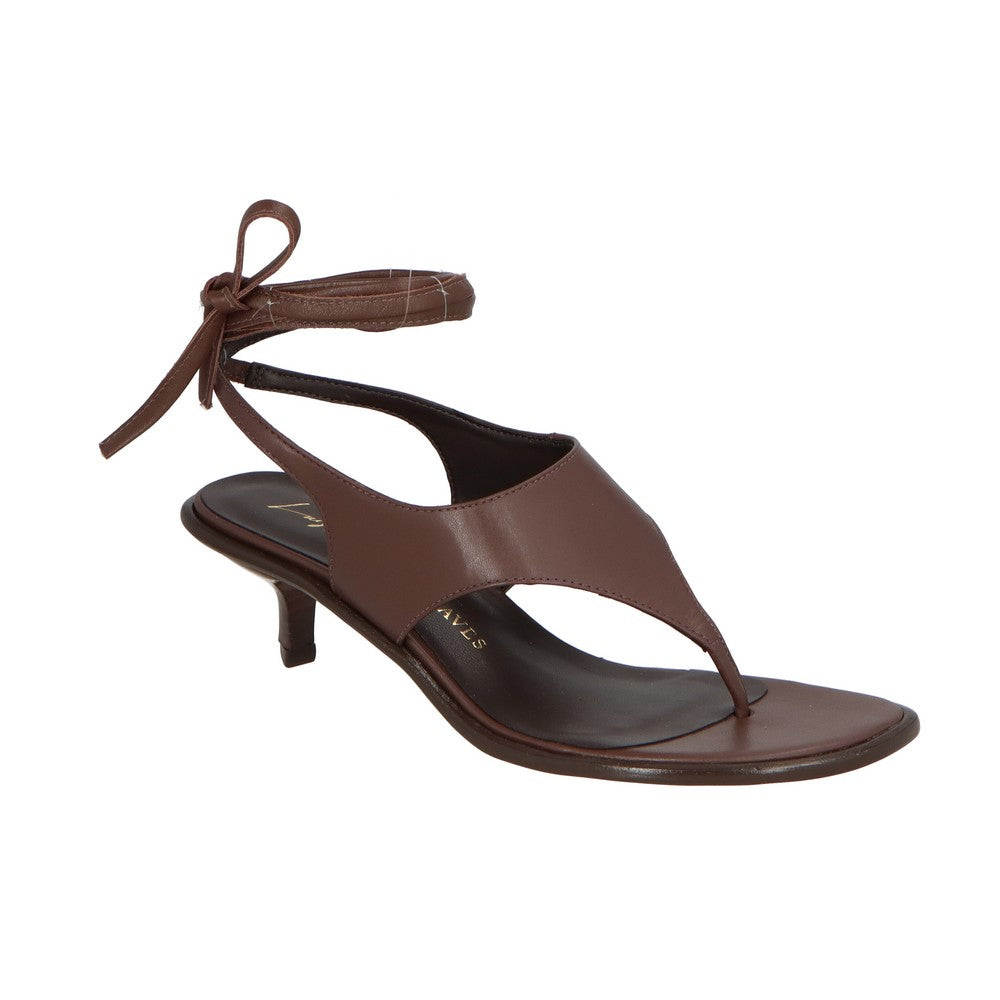 Sandália Thassia Naves Luiza Barcelos 13680043