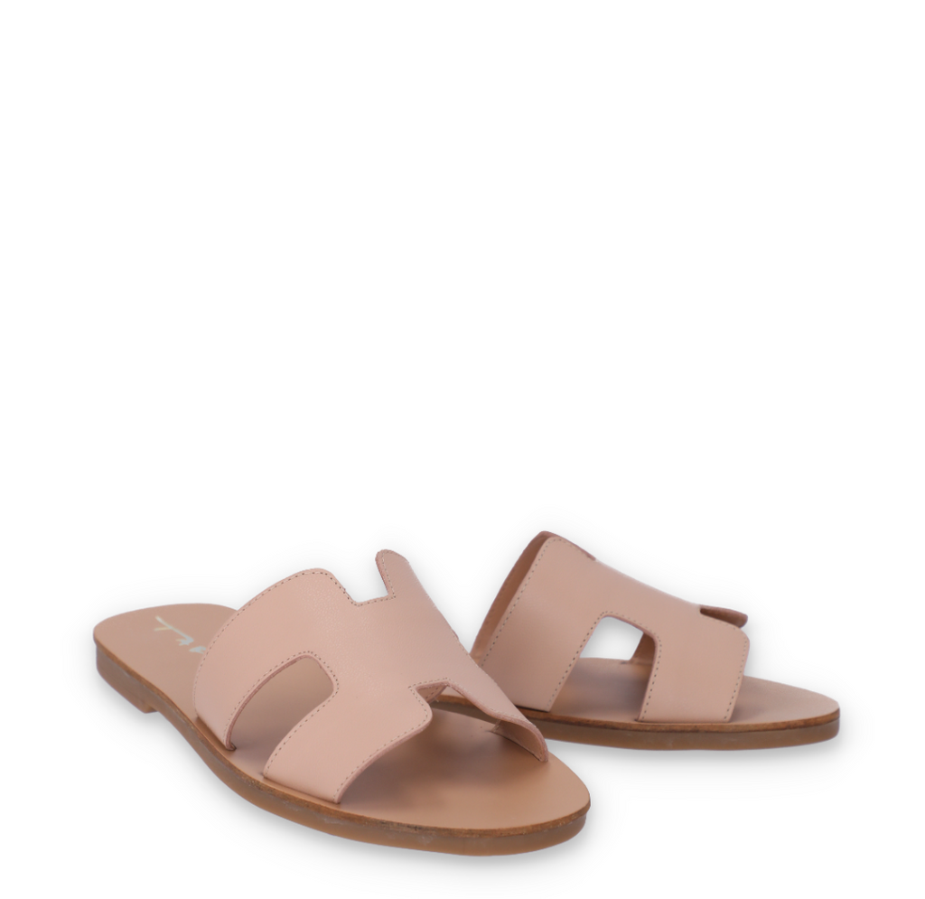 Chinelo Tabita 2989903