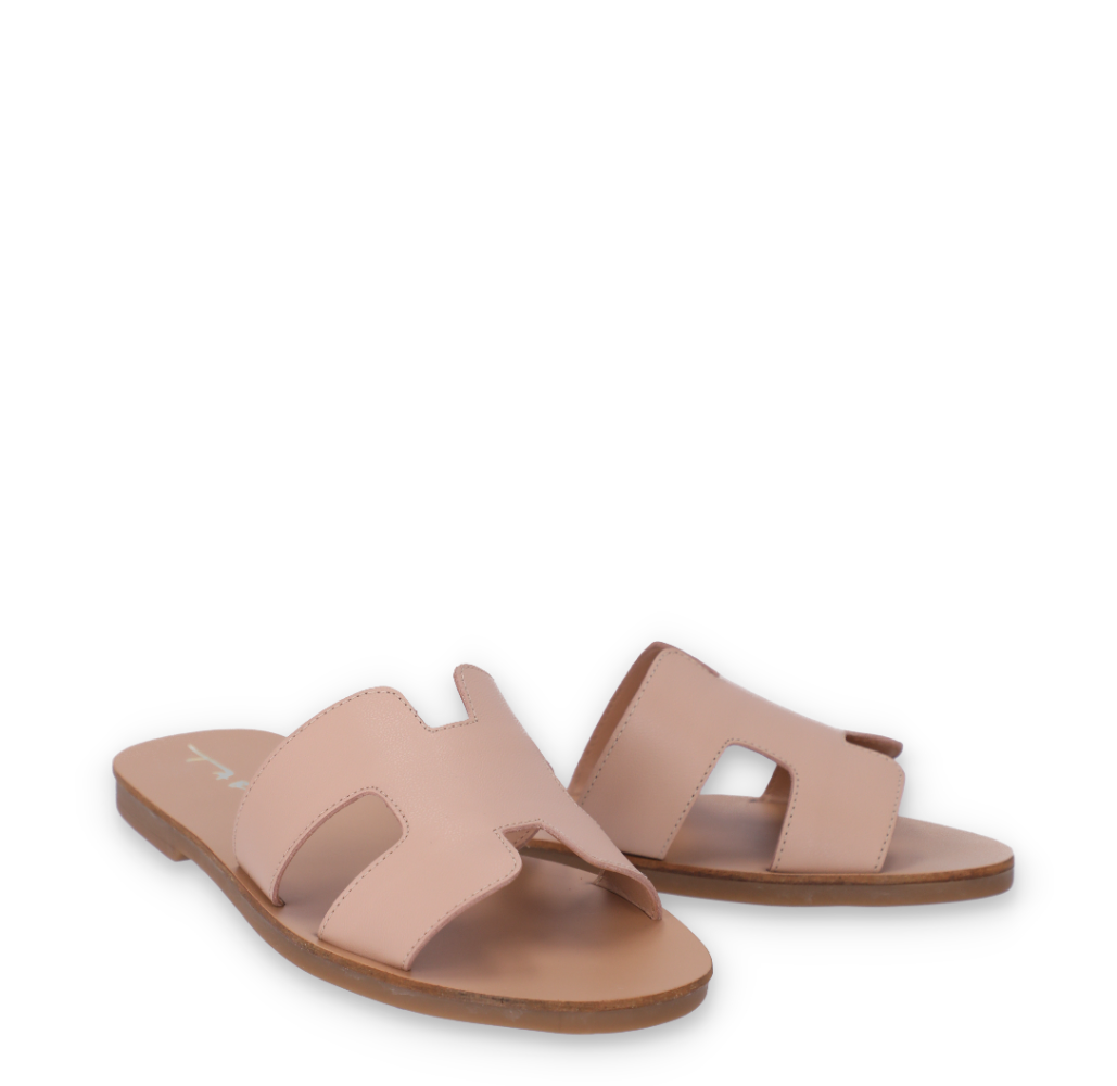 Chinelo Tabita 2989903