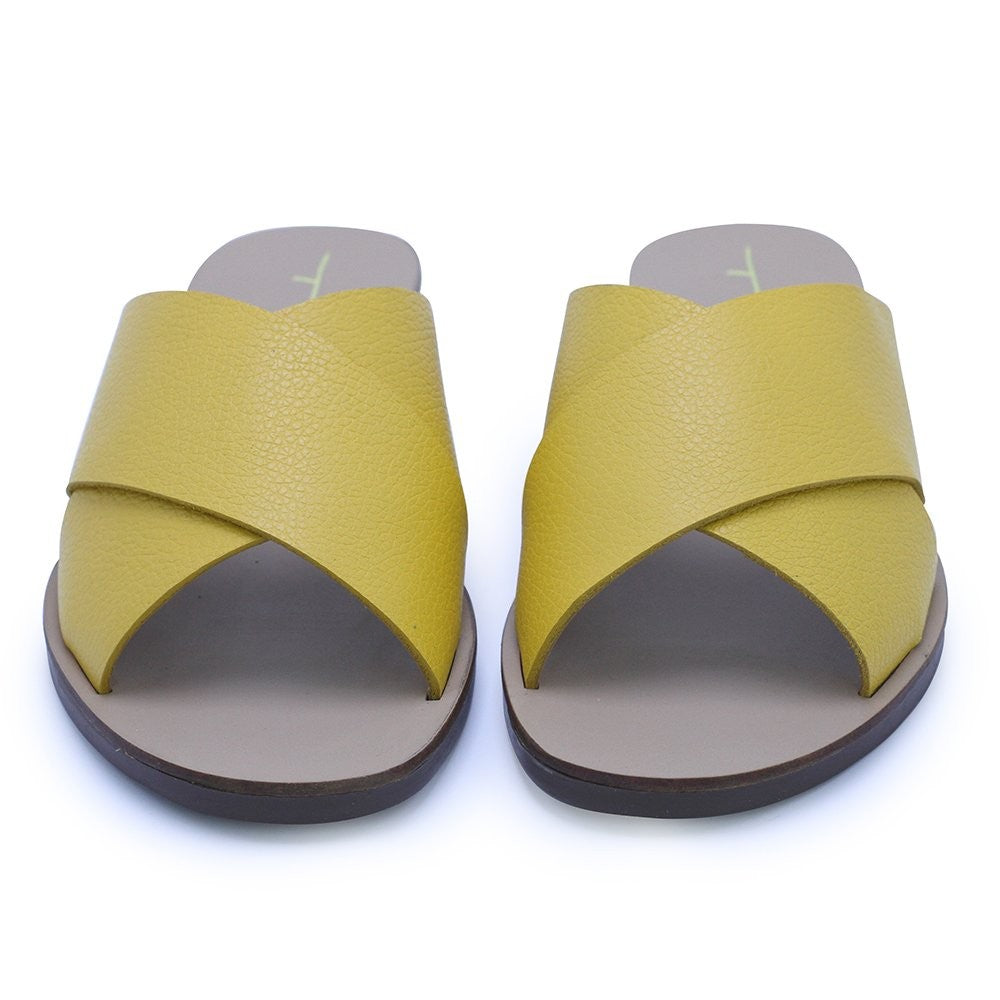 Chinelo Tabita 2981885