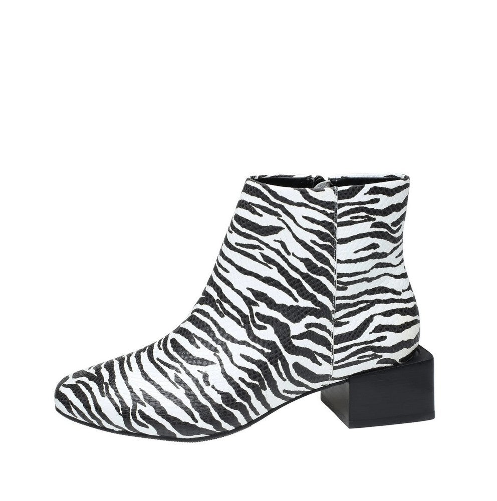 Bota Couro Zebra Cano Curto Tabita 11413362