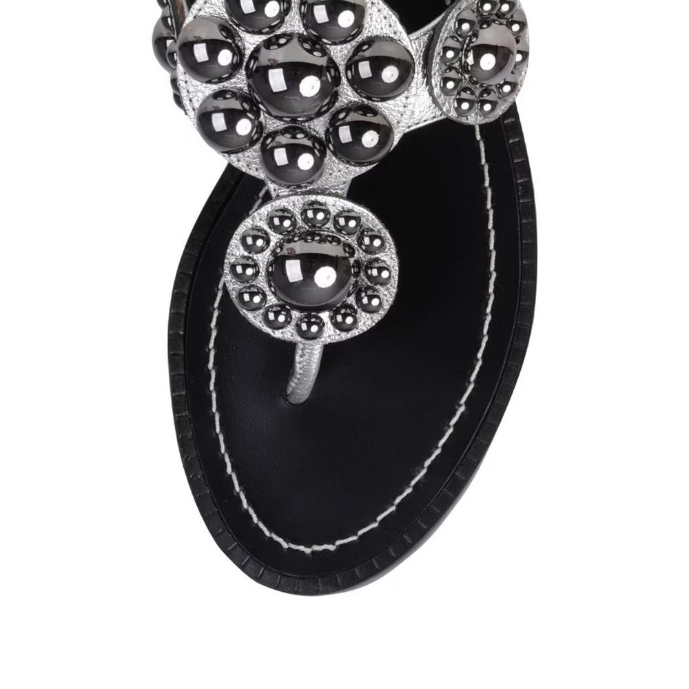 Chinelo Luiza Barcelos 13010040